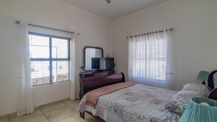 3 Bedroom Property for Sale in Sandy Point Beach Estate Western Cape